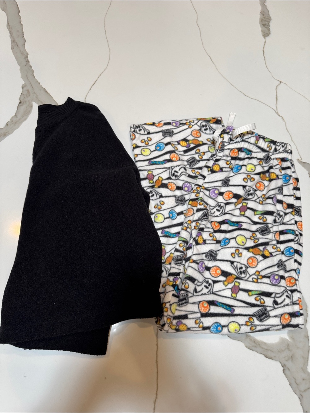 Halloween Fleece Joggers and Crop Crewneck size Medium size 8 Pajama Set 🎃👻